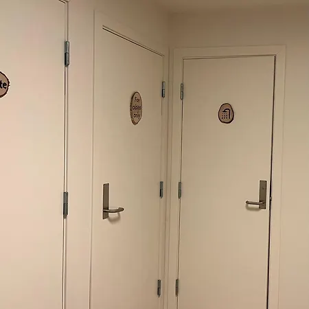 Attme Have Ξενοδοχείο Brostadbotn