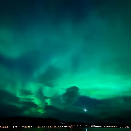 מלון Attme Have *